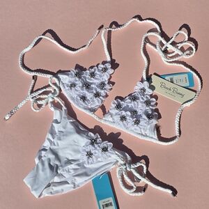 Beach Bunny White Floral Bikini Set L top M Bottom Bridal Nwt